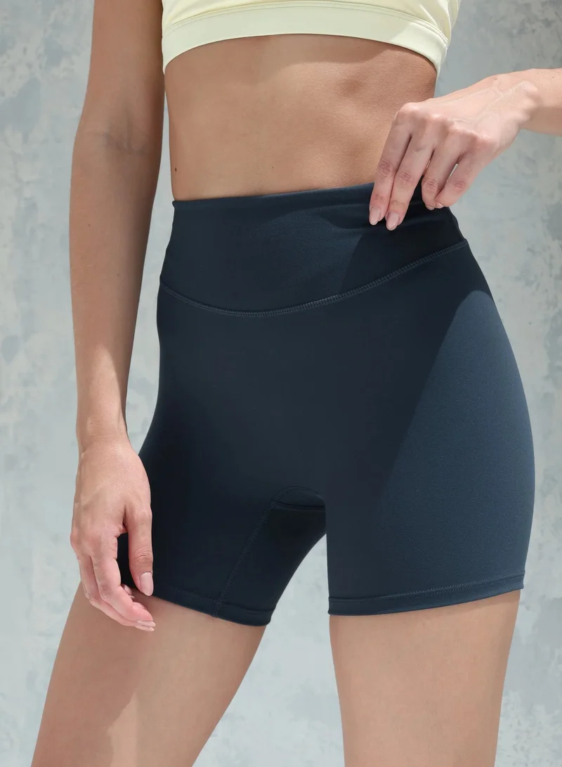 Active Sculpt Short