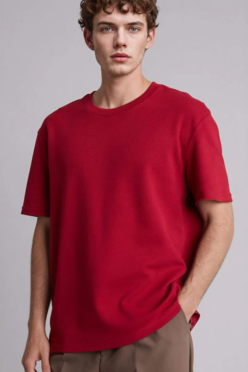 ديفاكتو Regular Fit Crew Neck Short Sleeve T-Shirt