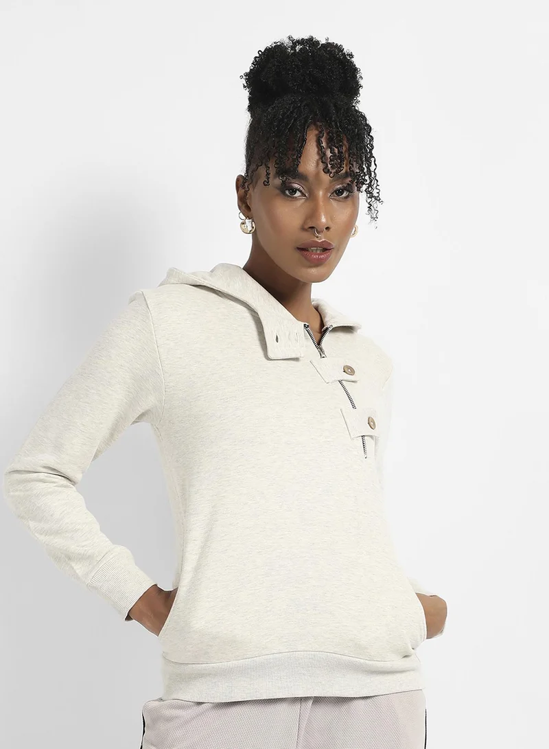 Campus Sutra Women's Light Grey Hooded Jacket With Asymetrical Closure For Casual Wear | Hooded Neck  | Long Sleeve | Zipper Closure | Cotton Jacket Crafted With Comfort Fit For Everyday Wear | Grey