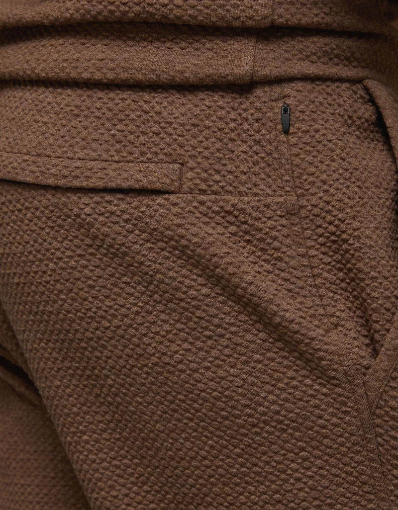 American Eagle  AE 24/7 Textured Fleece Jogger for Men | Best Price UAE