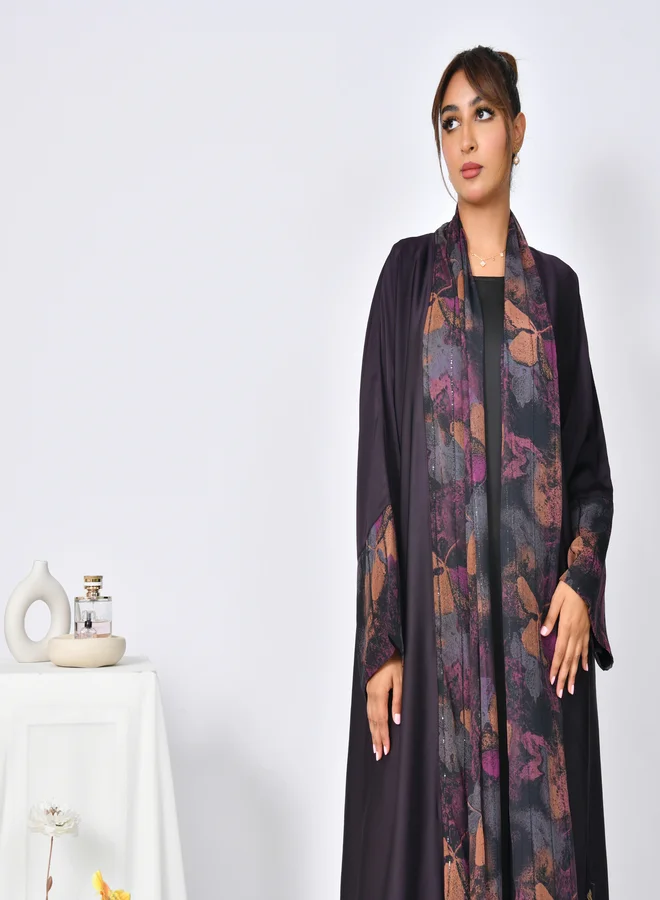 HAWRAA ABAYA Dark purple, quarter-cloche abaya made of soft summer fabric with chiffon floral inserts on the sleeves and sides of the abaya