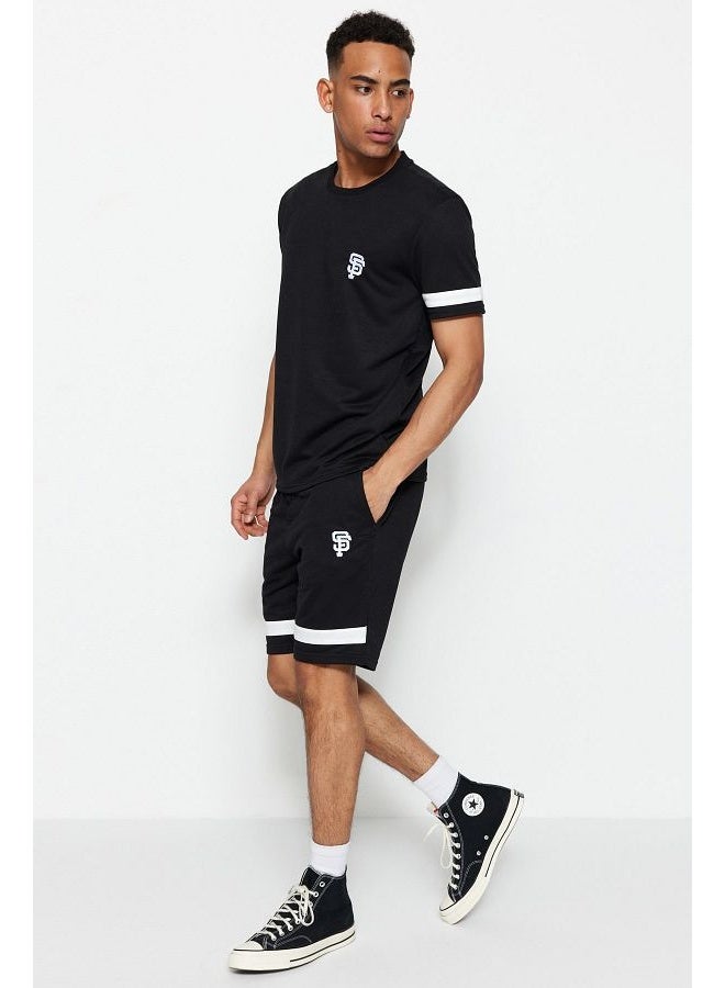 trendyol Black Tracksuit Set Regular Cut Embroidered Contrast Paneled T-Shirt/Shorts TMNSS21EM0077  - Image 3