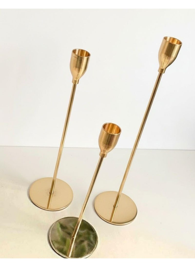 شمعدان معدني مذهب بتصميم أنيق، 3 قطع بأحجام مختلفة، مناسب للمنزل والمكتب - Image 5