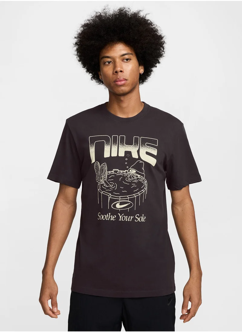 نايكي M90 Oc Football Graphic Branded T-Shirt