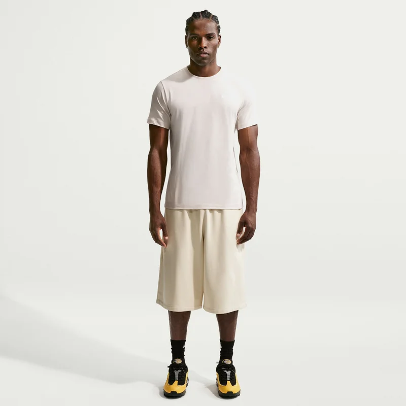 Nike Men's Sportswear Club T-Shirt