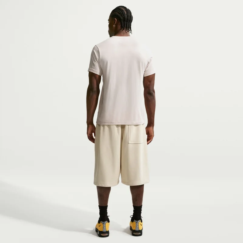 Nike Men's Sportswear Club T-Shirt