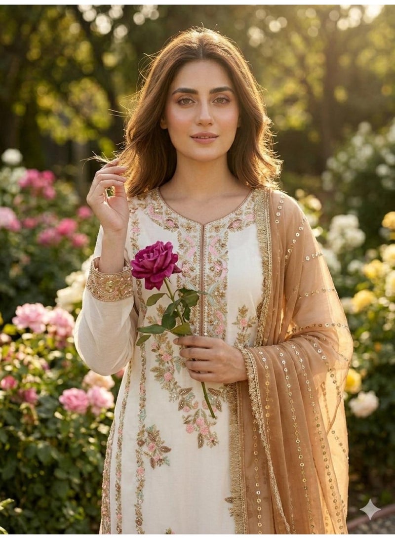 ANAITA بدلة جاهزة من الحرير البني والأبيض مع تطريز وعمل موتي - Image 2