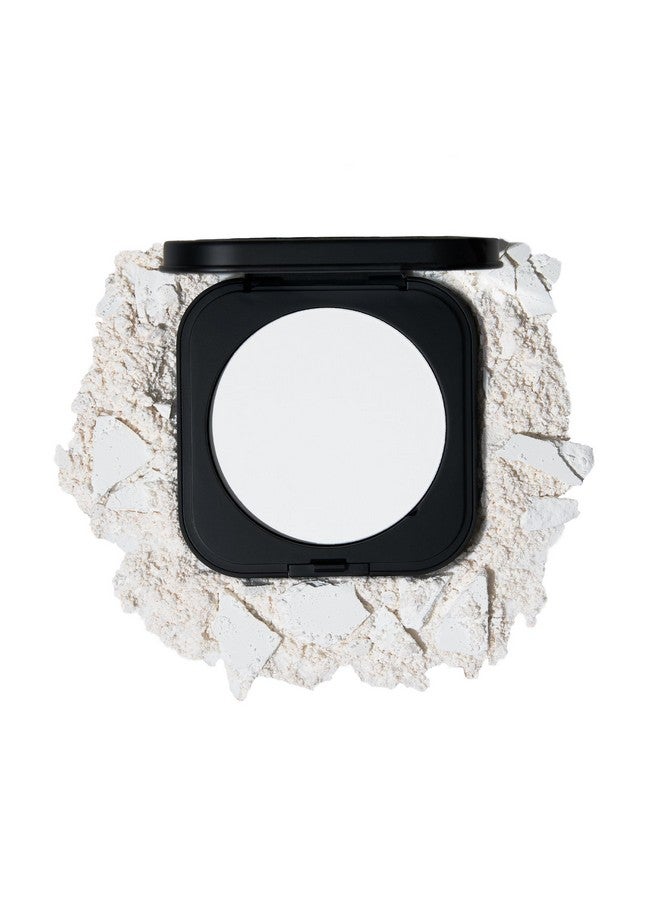 لوار جيلر نيويورك بودرة تثبيت مضغوطة مات ميكر من لورا جيلر نيويورك - شفافة - بودرة تثبيت وبودرة نهائية - للتحكم في الزيوت - لمسة نهائية غير لامعة تشبه الفلتر - لجميع أنواع البشرة - Image 1