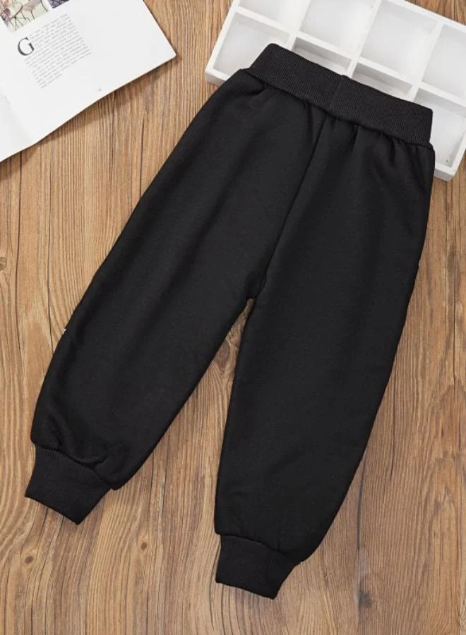 YUNIQEE Black Regular Fit Mid Rise printed Trackpant
