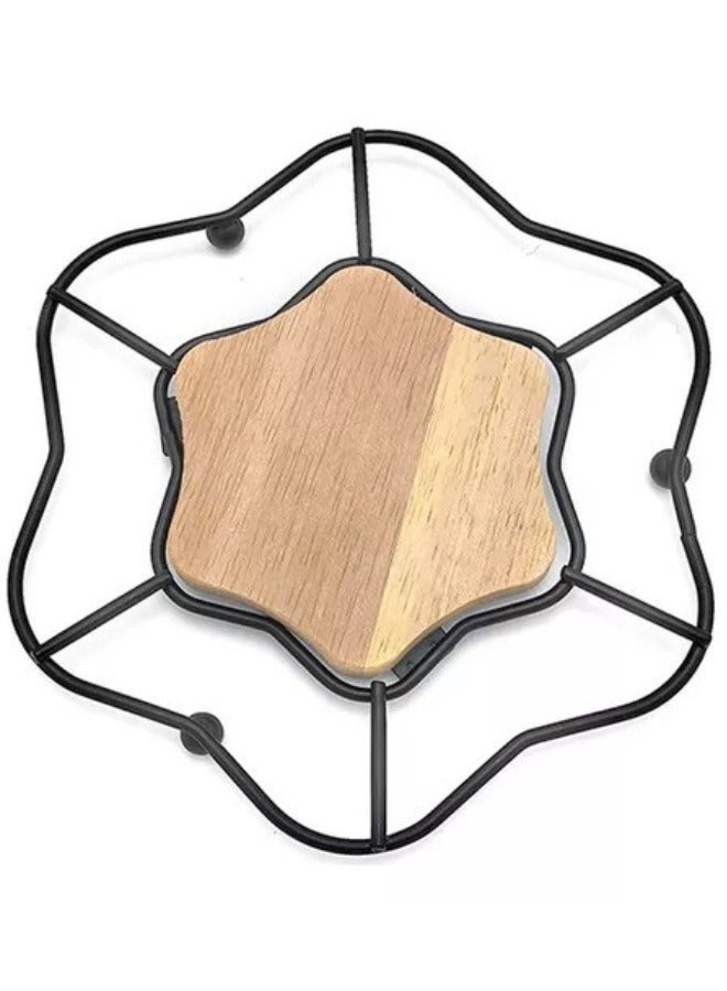 هابي هوم حامل أكواب ساخنة فاخر وشيك جدًا من المعدن بقاعدة خشبية مقاومة للحرارة – قطعة واحدة مقاس 18 سم – قاعدة مجات وأوانٍ ساخنة للمنزل والمكتب والانترفيو – حماية الأسطح مع تصميم أنيق يعكس الفخامة والبرستيج – قاعدة أكواب ومجّات للمطبخ والطاولة - Image 2