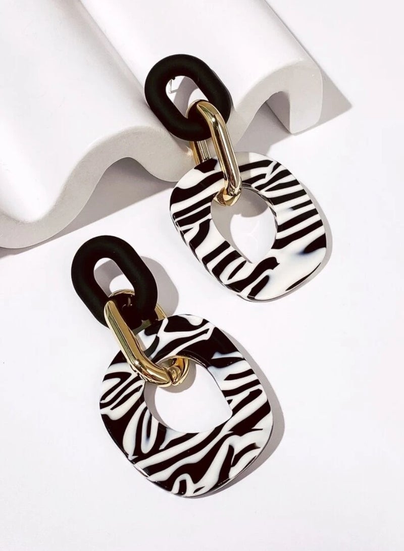 إيكوال حلق اذن نسائي دائري بتصميم ترندي وأنيق وعالي الجودة - Image 1