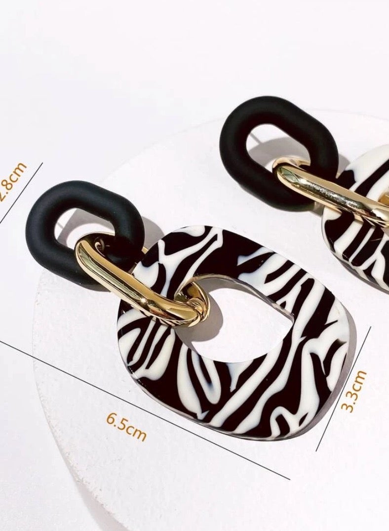 إيكوال حلق اذن نسائي دائري بتصميم ترندي وأنيق وعالي الجودة - Image 4