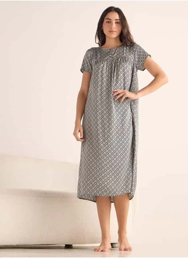Splash FAV All-Over Print Night Dress with Round Neck and Short Sleeves