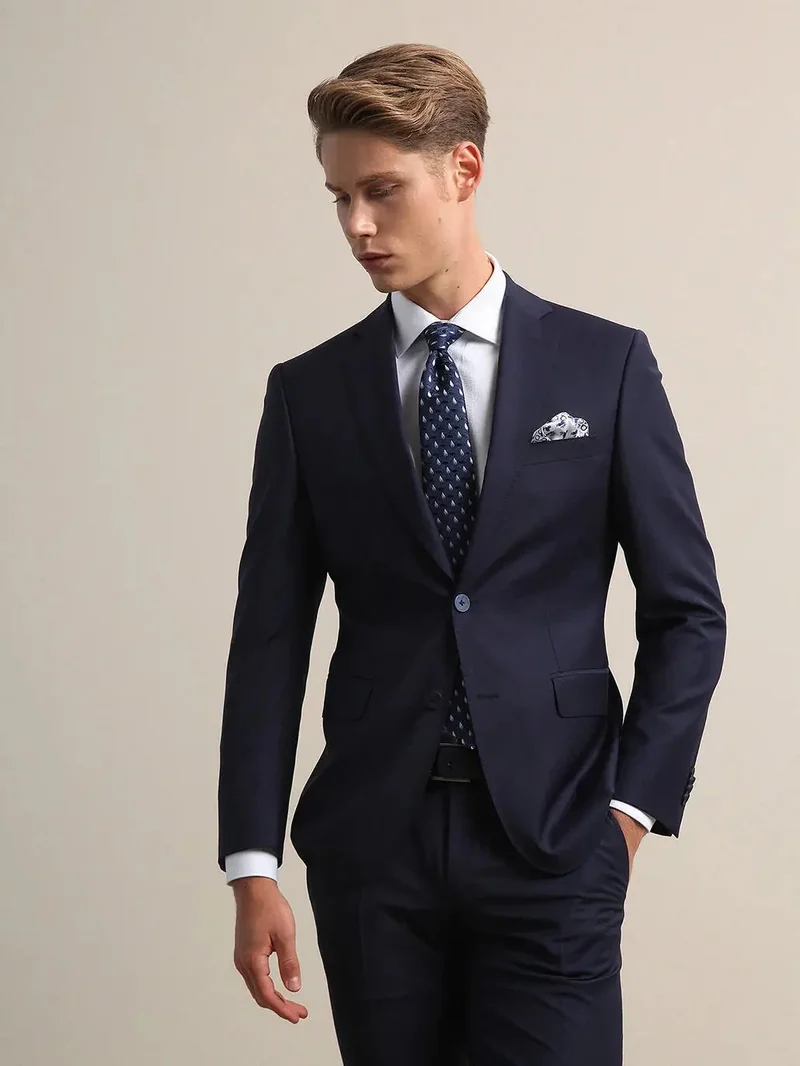 كيب بدلة من الصوف المخلوط بقصة عادية من ساكس