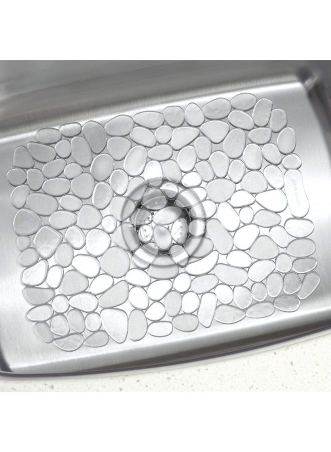 IDesign شبكة حوض بلاستيكية كبيرة من iDesign Pebblz، حصيرة واقية غير قابلة للانزلاق للمطبخ، الحمام، القبو، المرآب، 11.75" × 15.75" - شفافة - Image 3