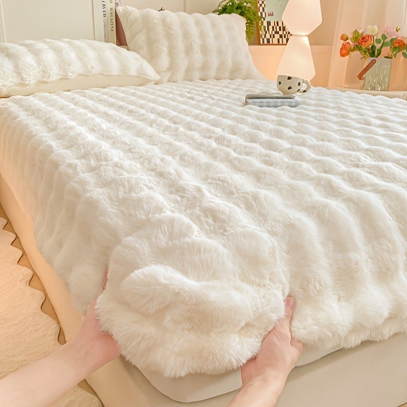 Solid Color Faux Rabbit Fur Plush Fitted Sheet, 30cm Deep Pocket Design, Full-Wrap Anti-Slip Mattress Protector, Thickened and Warm for Autumn/Winter, Suitable for Bedrooms, Hotels, Dormitories, Holiday Gift - Image 1