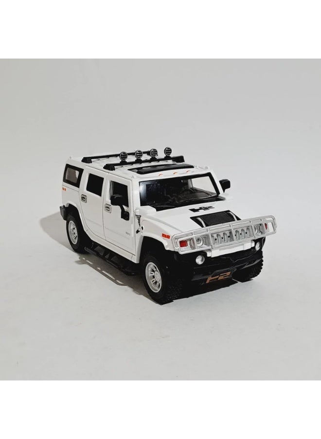 BMB Die-Cast Model Car Hummer H2 Die-Cast Model Car, 1:24 Scale, White, with Roof Rack and Spotlights - Image 1