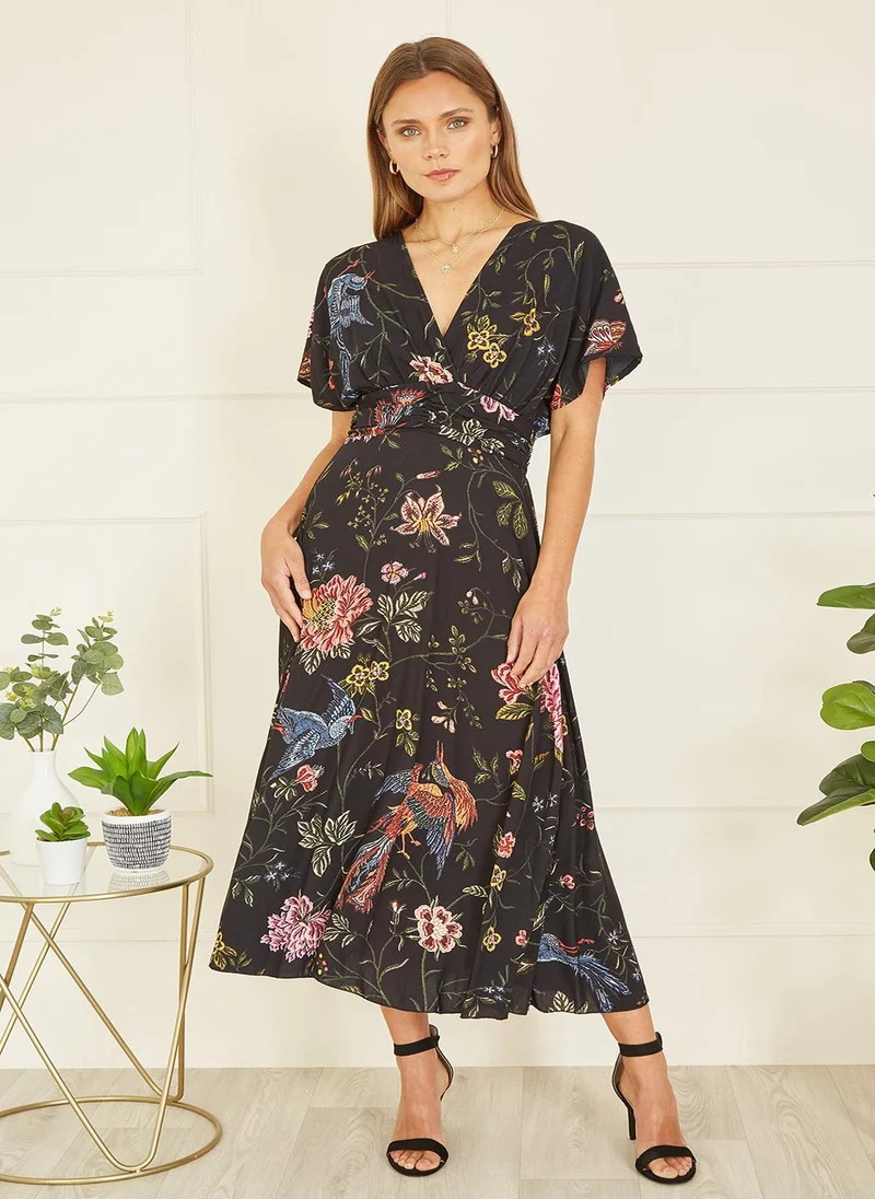 يامي Black Viscose Bird and Floral Print Kimono Midi Dress