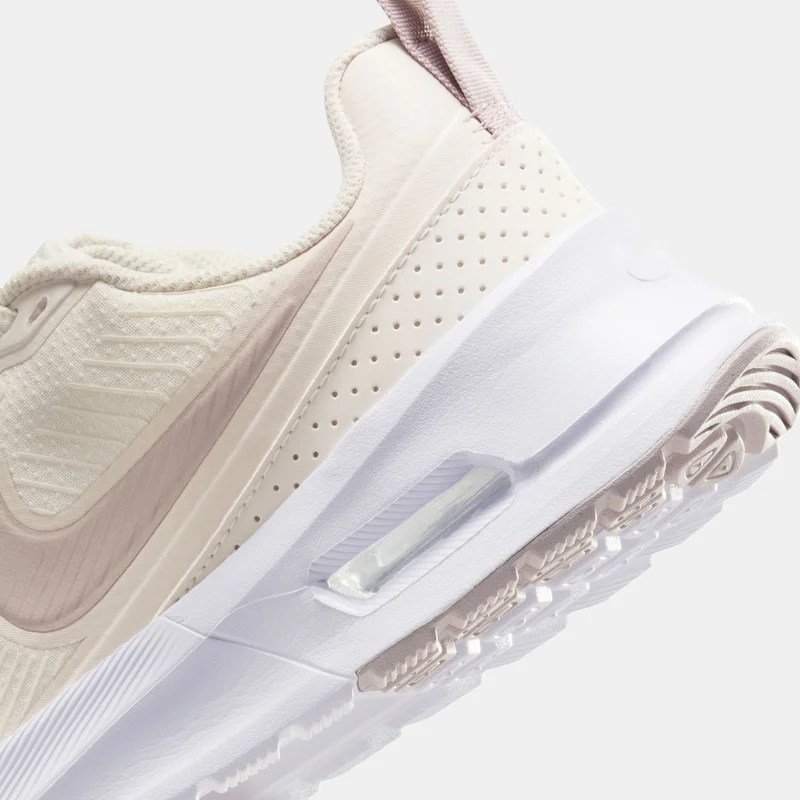 Nike Women's Air Max Nuaxis Shoes