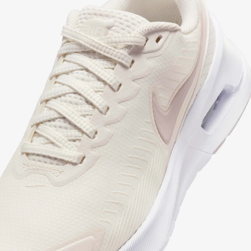 Nike Women's Air Max Nuaxis Shoes