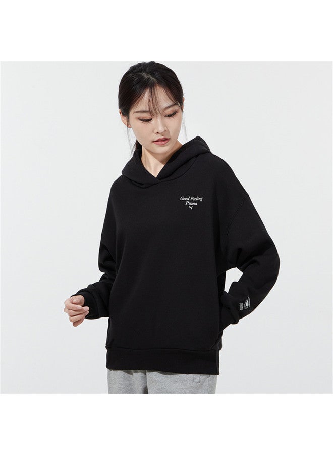 PUMA هودي رياضي بسيط ومتعدد الاستخدامات مزود ببطانة من الفليس ومقاوم للرياح للنساء بأكمام طويلة وقبعة قصيرة - Image 2