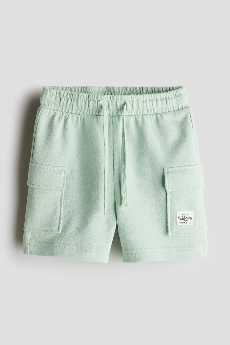 H&M Sweatshirt cargo shorts