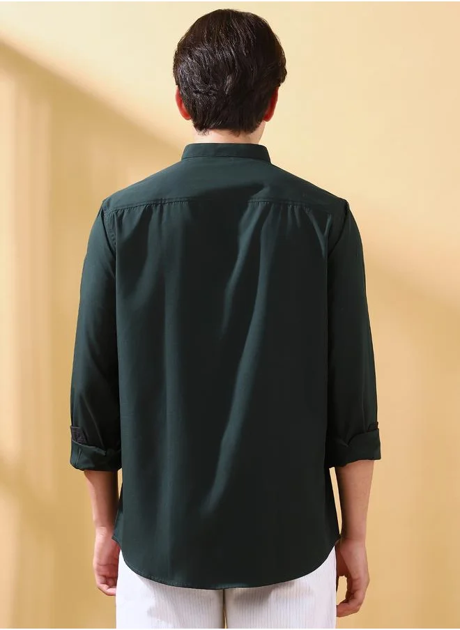 Dennis Lingo Men's Bottle Green Cotton Blend Solid Button Down Regular Fit Shirt