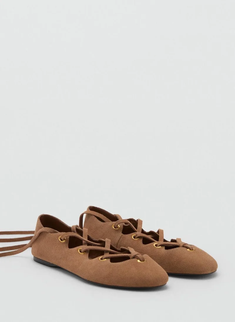 مانجو Suede ballet flats with crossed straps