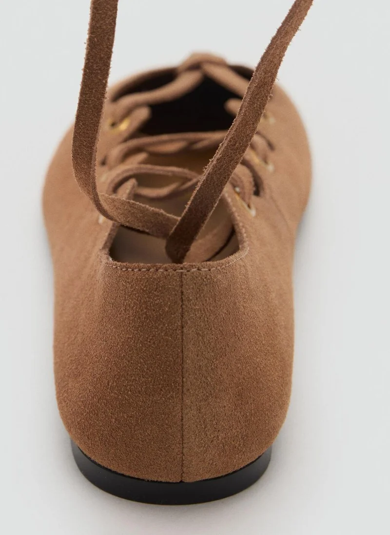مانجو Suede ballet flats with crossed straps