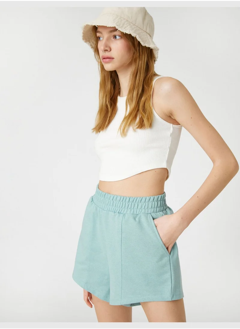 KOTON Relax Fit Ribbed Pocket Detail Shorts