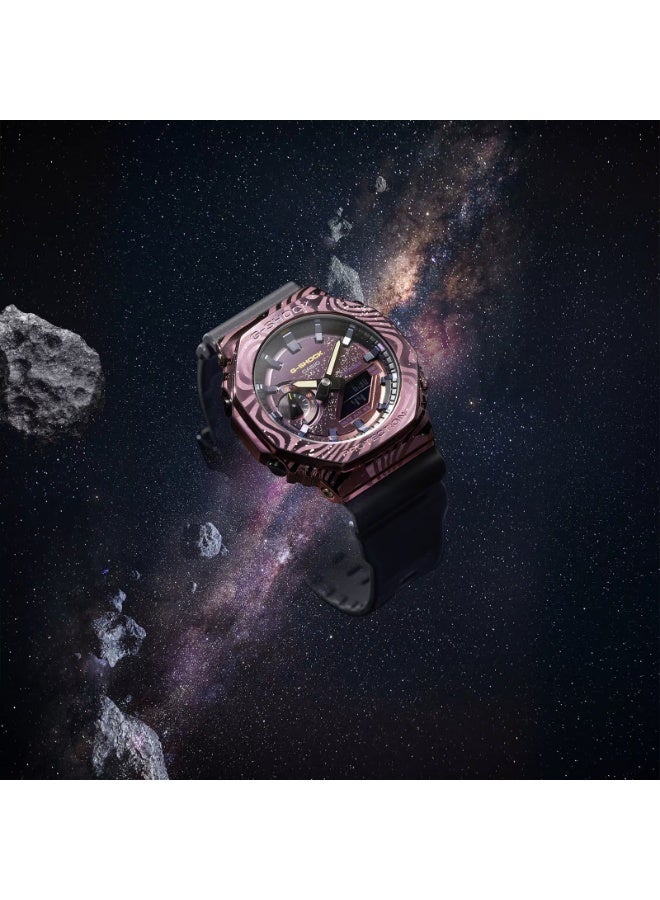 كاسيو ساعة كاسيو جي-شوك GM-2100MWG-1ADR للرجال أنالوج/ديجيتال، إطار ثماني معدني مطلي أيونياً بالبنفسجي بنقشة مجرّة، مقاومة ماء 200 متر، سوار ريزن كحلي شبه شفاف - Image 3