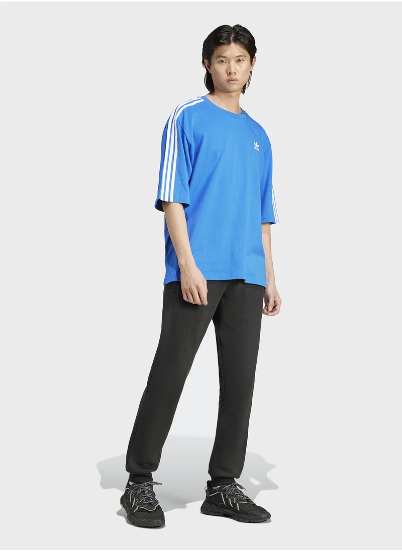 اديداس اوريجينالز Adicolor Oversized T-Shirt