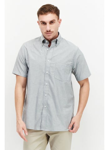 Men Regular Fit Plain Short Sleeve Casual Shirt, Grey - pzsku/Z76F28A70E197A228F4AEZ/45/1746225593/a7ec6ab3-d24b-4eef-ae87-6ef6c0d4775a