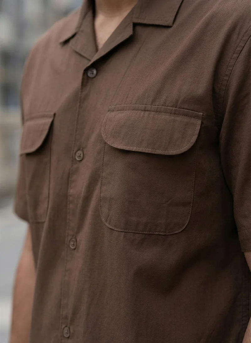 دينيس لينغو Men Dark Brown Cotton Solid Print Button Down Relaxed Shirt