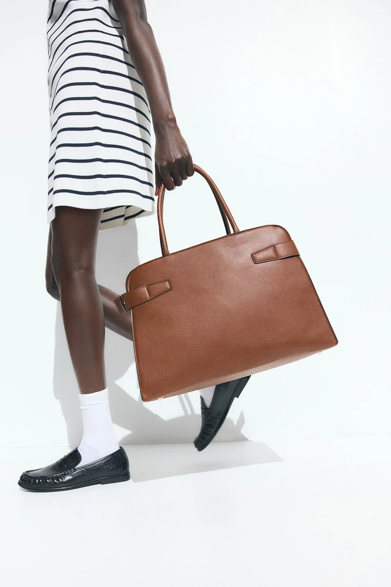 اتش اند ام حقيبة واسعة