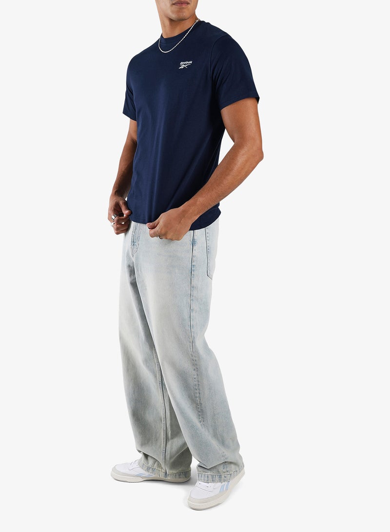 Reebok Cody Small Logo Crew Neck Ss Tee - Image 4