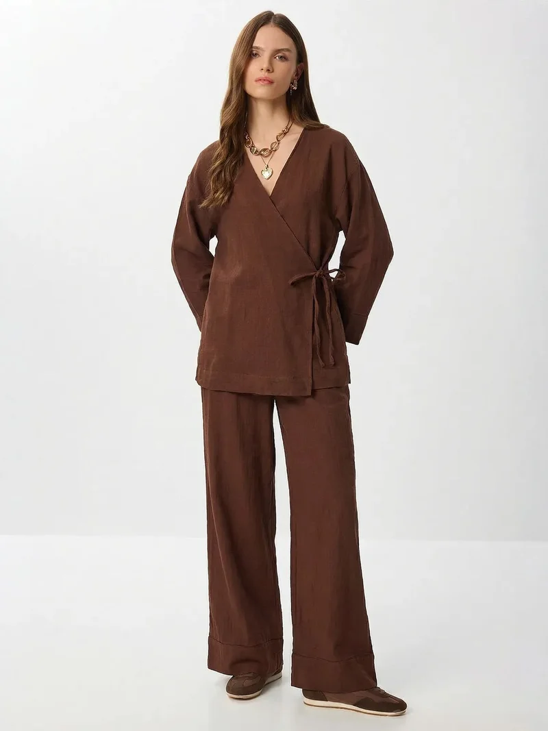 السعادة في إسطنبول ISTANBUL High Waist Wide Leg Pants & V-Neck Tie Detail Blouse Co-ord Set