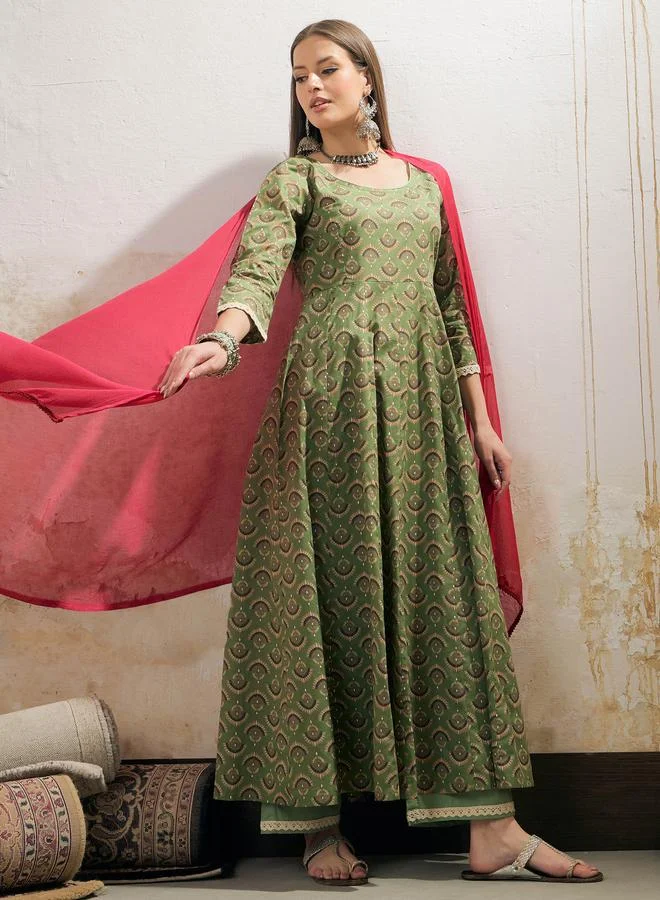 SASSAFRAS SASSAFRAS Green Floral Print Anarkali Kurta with Pencil Pants and Dupatta Set