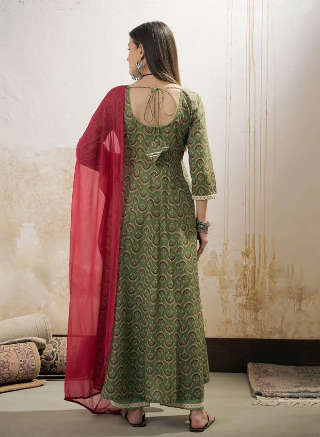 SASSAFRAS SASSAFRAS Green Floral Print Anarkali Kurta with Pencil Pants and Dupatta Set