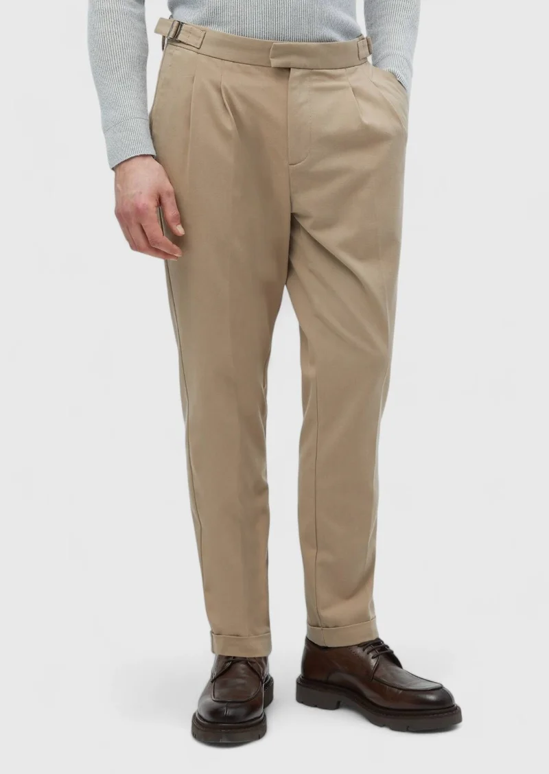 RAMSEY Buff Weaving Carrot Fit Casual Cotton Blended Trousers