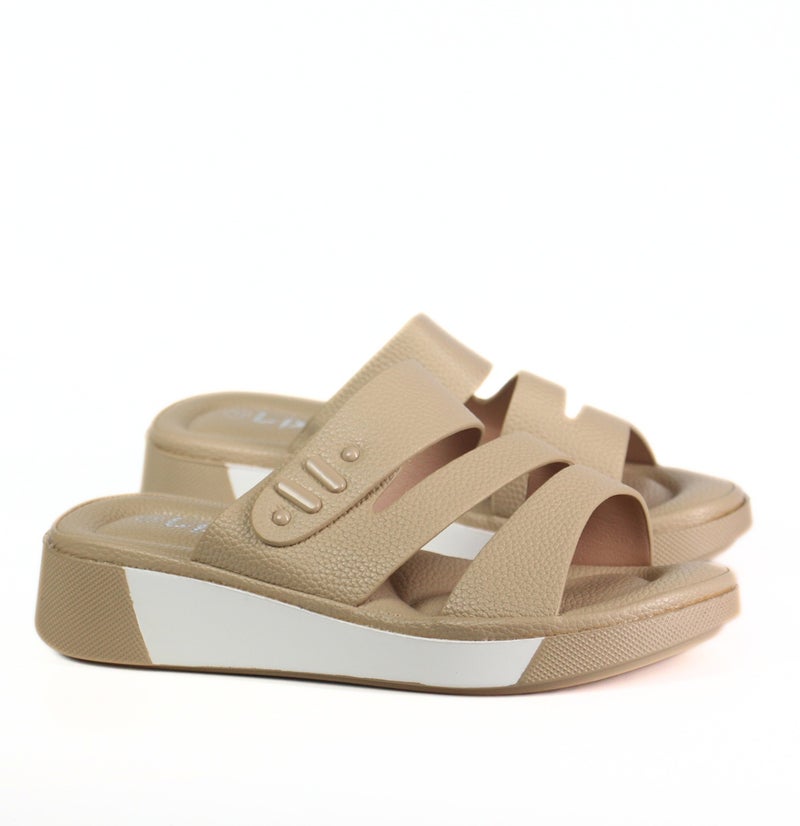 SD.Felano Women’s Flat Comfort Sandals | Soft Cushioned Footbed | Lightweight Everyday Sandals | Easy Slip-On Design | Supportive Sole For Daily Wear | Casual Walking Sandals For Women - Image 2