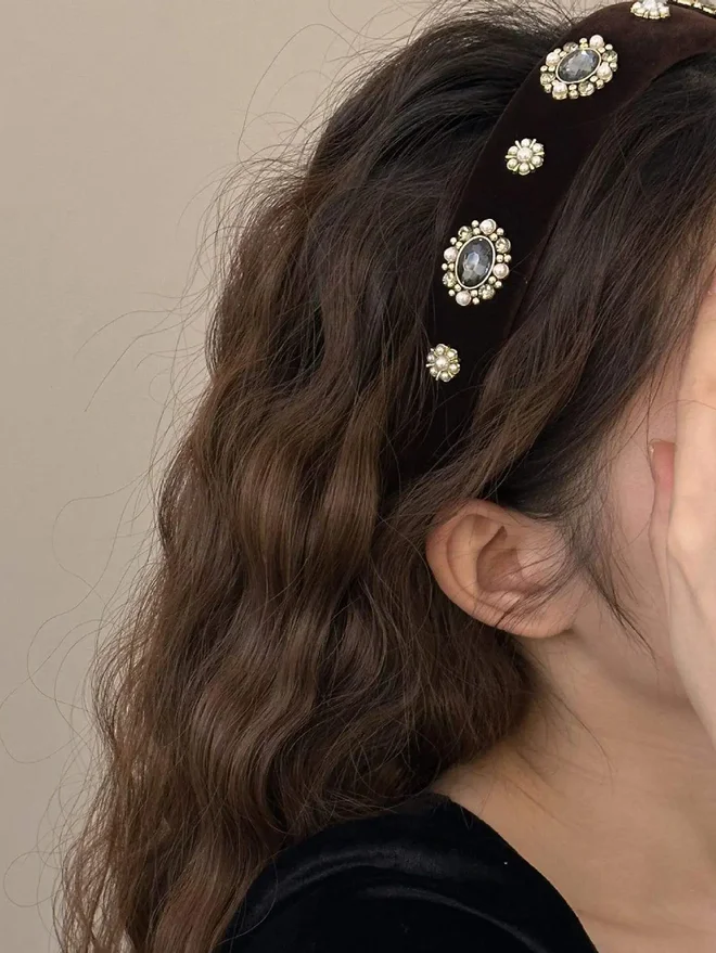 Styli Faux Pearl Embellished Headband