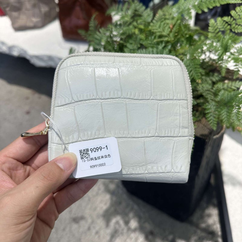 Cosmetic Bag Shell Zipper Cosmetics Bag Plain Oil Wax Leather Zipper Card Holder First Layer Cowhide Jewelry Bracelet Cosmetics Bag - Image 1