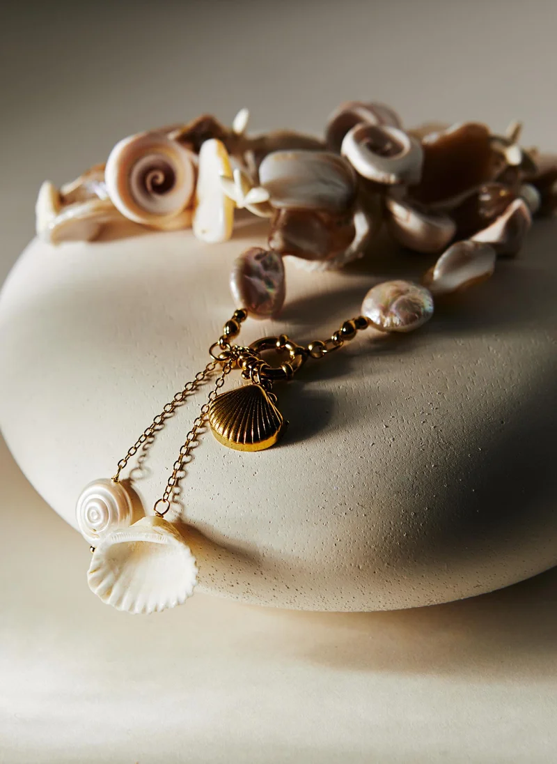 Lichi Necklace with natural sea shells