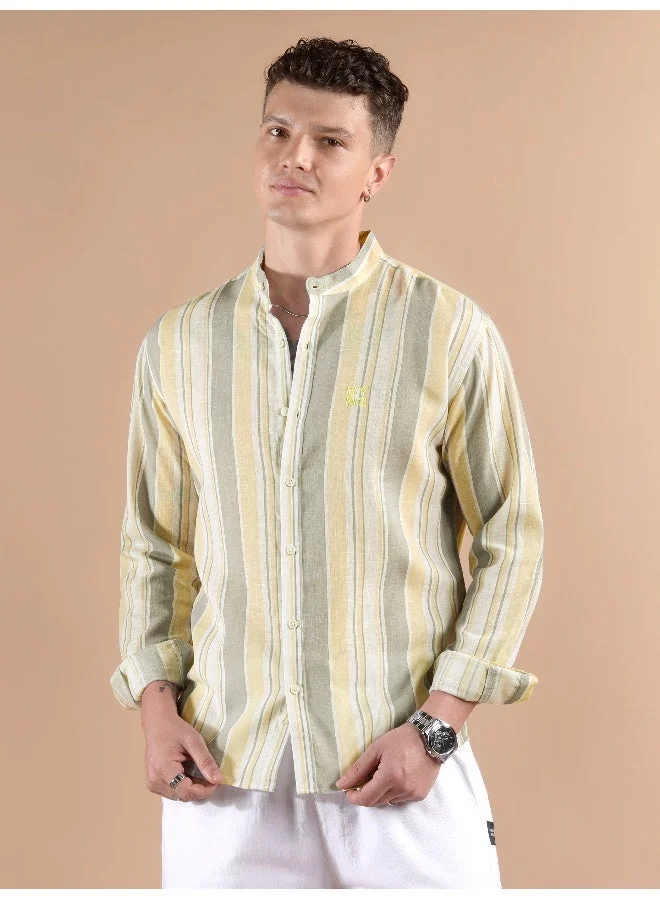 بيونغ قميص بياقة ماندرين مخطط بالأصفر والرمادي