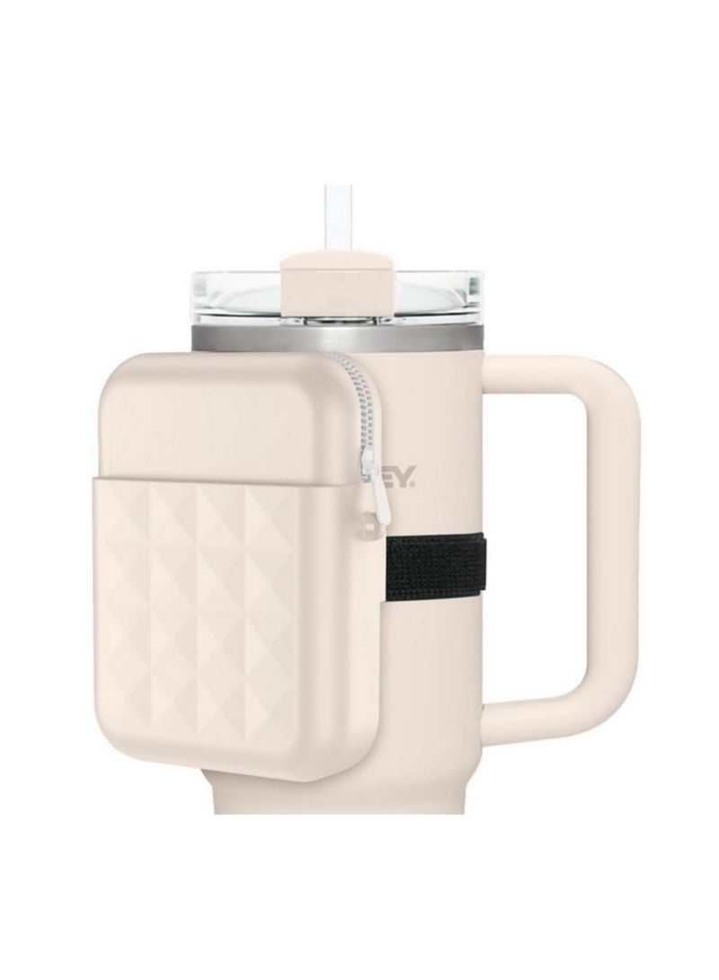 1 قطعة من حقيبة زجاجة مياه لـ Stanley Quencher Adventure 40 أونصة و لـ Stanley IceFlow 20 أونصة 30 أونصة كأس رياضي ملحقات زجاجة مياه حقيبة بسحاب للبطاقات والمفاتيح بلون بيج. - Image 1