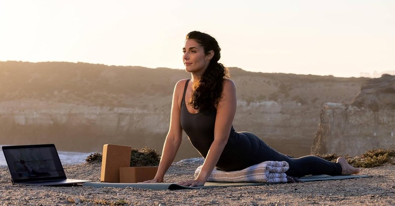 The Yogis Cork Yoga Blocks - 9"x5"x3" Extra Large Size | Non-Slip & Anti-Tilt | Lightweight, Odor-Resistant, Moisture-Proof - Image 2
