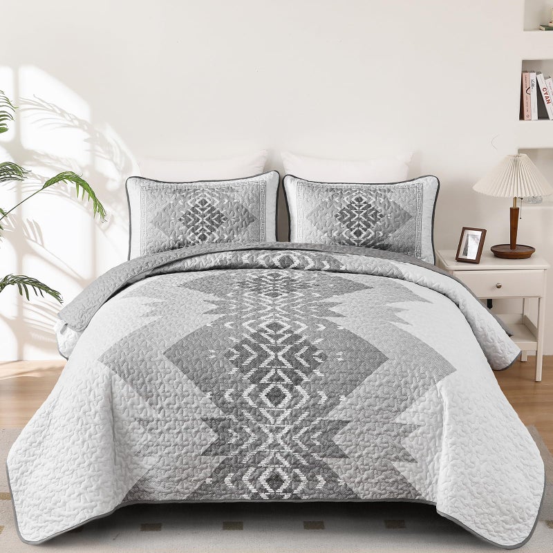 Dintszyayue Boho Quilt Set King Size 3 Pieces Grey Aztec King Quilt Set Bohemian Bedspread Coverlet Set Soft Microfiber Lightweight Bedding Set with 2 pillowcases Gray Quilt Set for All Season 90"x103" - Image 1