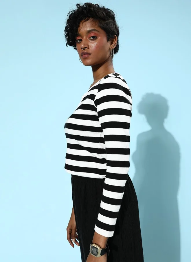 ساسافراس Black Striped Knitted T-Shirt for Women