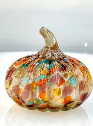 Modern Luxury Pumpkin-Shaped Glass Animal Figurine for Study Room, Wine Cabinet, and Living Room Decor - pzsku/Z771E58D92A71215DD579Z/45/_/1724494684/0b8ca908-f576-4c16-8ef3-a4c8e4f0a531